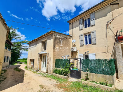 Maison - 219 m² - 11 pièces