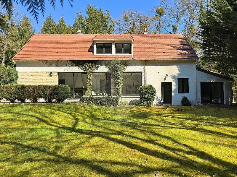 Maison - 175 m² - 8 pièces