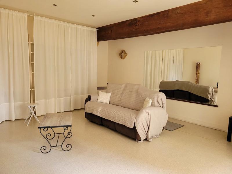 Maison - 470 m² - 18 pièces