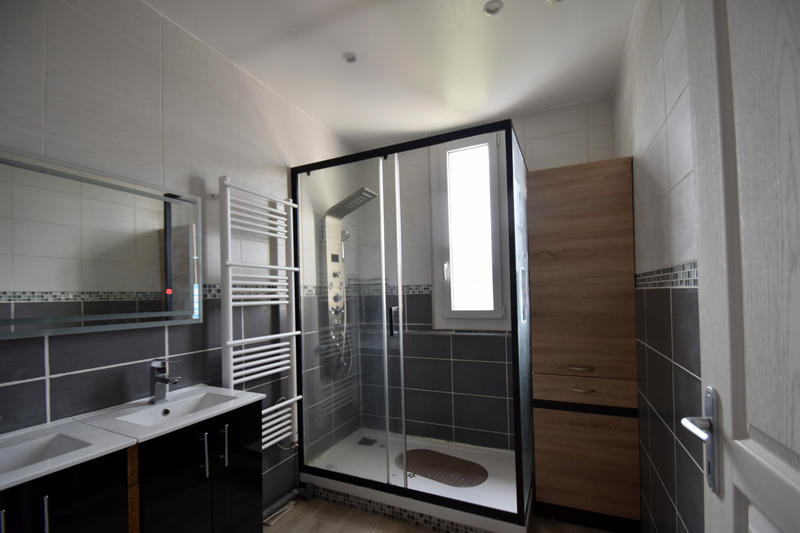 Maison - 170 m² - 7 pièces