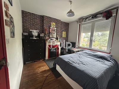 Maison bourgeoise - 145 m² - 9 pièces