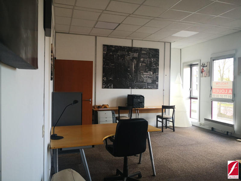 Bureau - 138 m² - 3 pièces