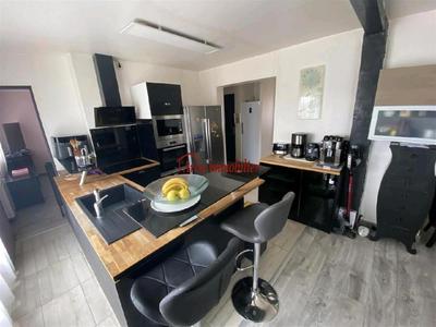 Maison - 120 m² - 7 pièces