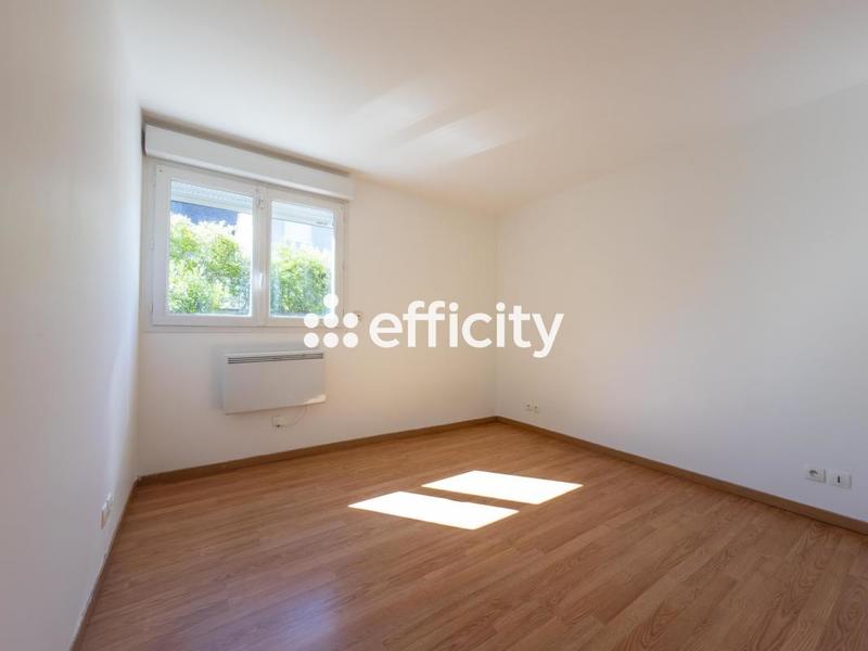 Villa - 180 m² - 7 pièces