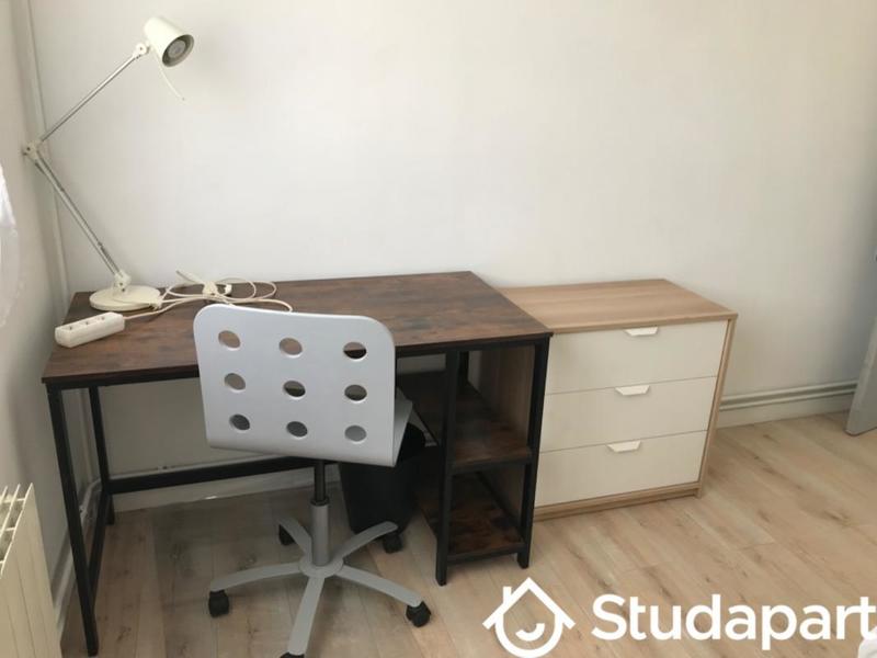 Chambre - 12 m² - 1 pièce