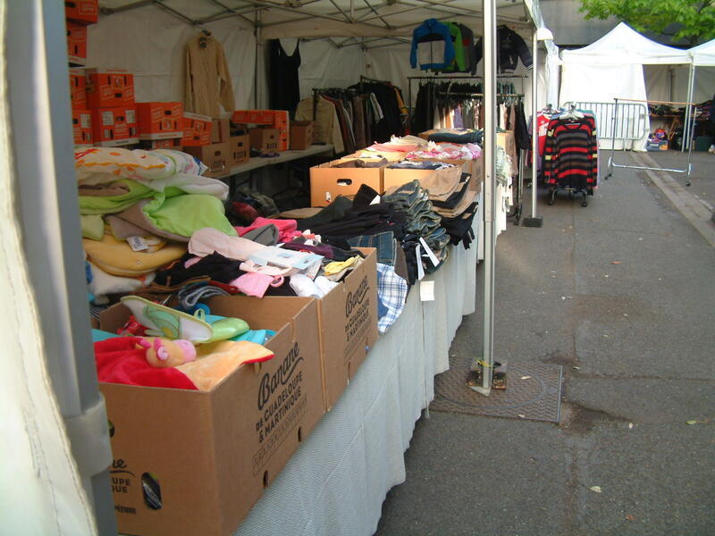 Braderie de la croix rouge française