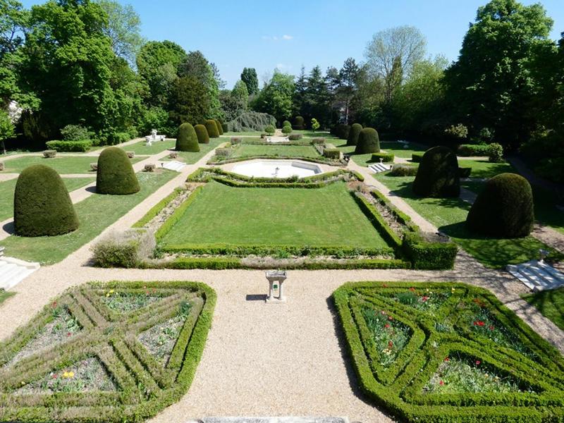 Château - 400 m² - 11 pièces