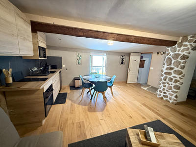 Maison - 121 m² - 6 pièces