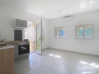 Maison de village - 400 m² - 14 pièces