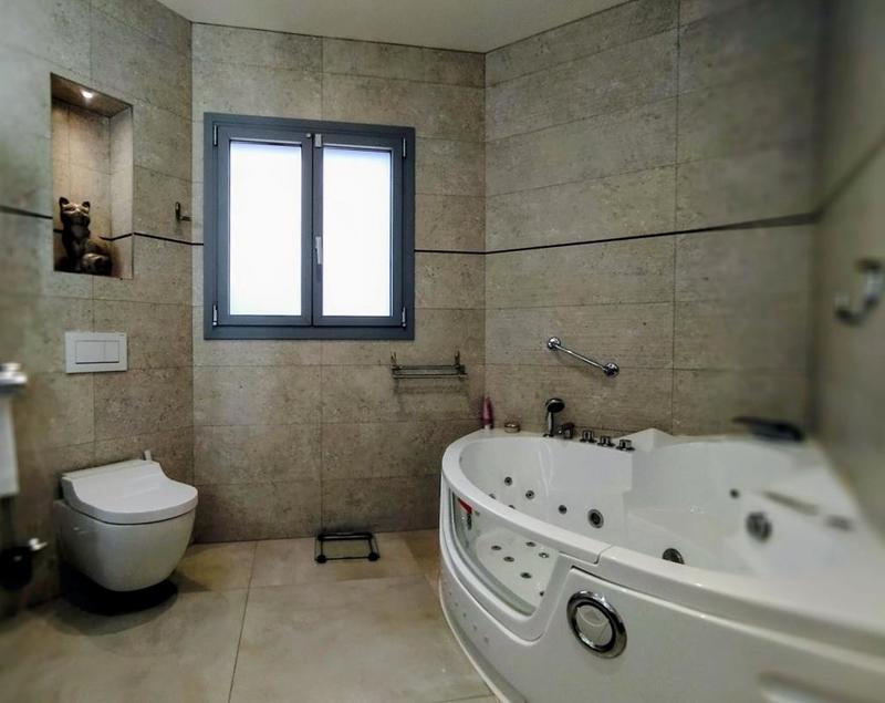 Maison - 137 m² - 4 pièces