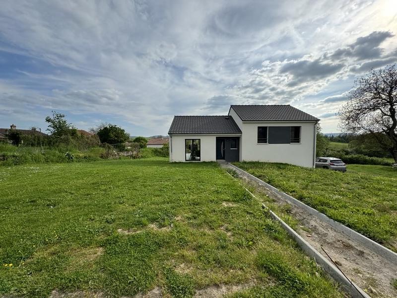 Maison - 105 m² - 5 pièces