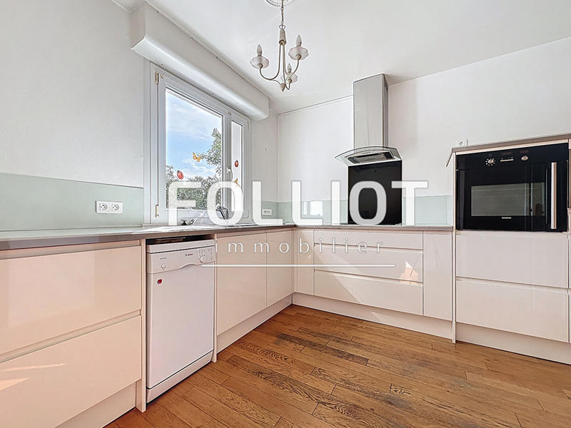 Appartement - 96 m² - 4 pièces