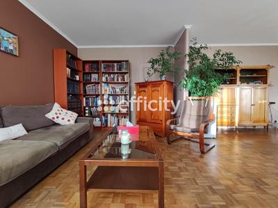 Appartement - 100 m² - 5 pièces