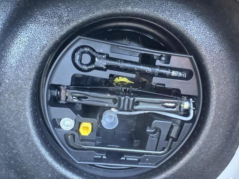 Citroën C3 Vti 82cv Bvm5/ Distri Ok/ Garanties 12 Mois