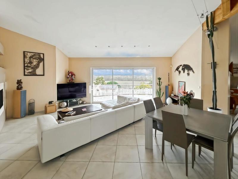 Villa - 185 m² - 7 pièces