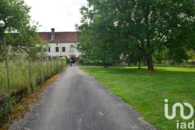 Maison - 410 m² - 10 pièces