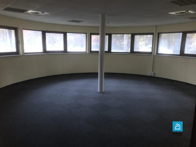 Bureau - 422 m²