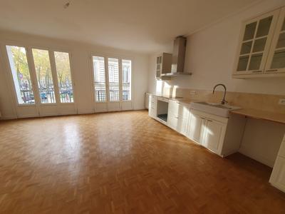 Appartement - 107 m² - 4 pièces