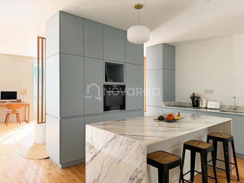 Appartement - 102 m² - 4 pièces