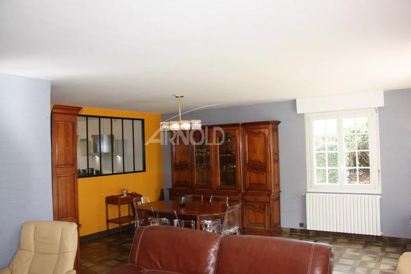 Maison - 155 m² - 8 pièces