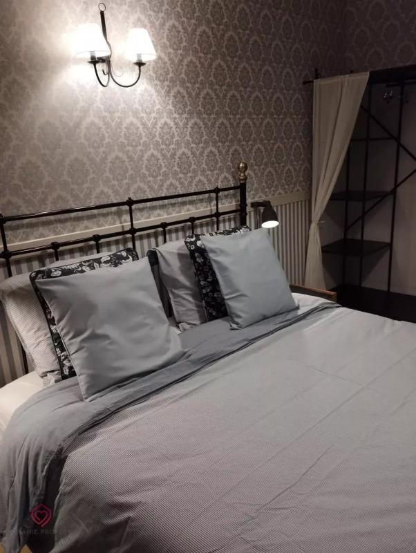 Propriété - 280 m² - 11 pièces