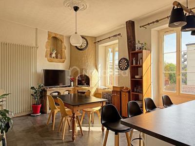 Duplex - 189 m² - 6 pièces