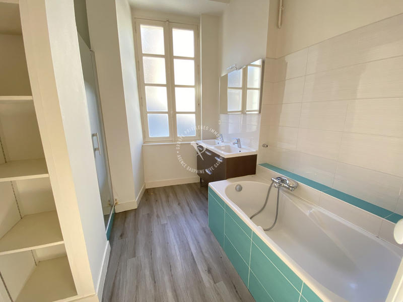 Appartement - 130 m² - 5 pièces