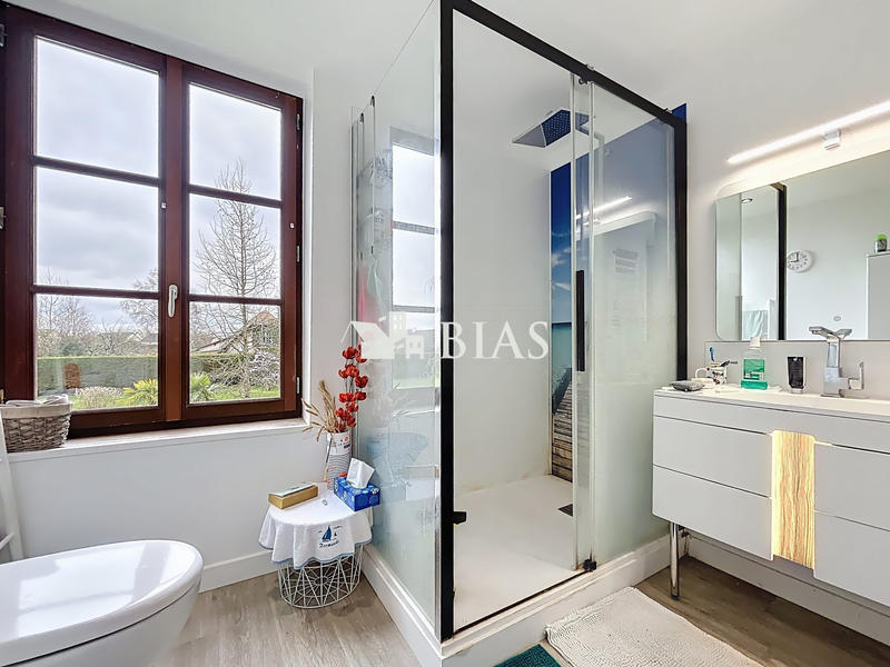 Maison - 160 m² - 6 pièces