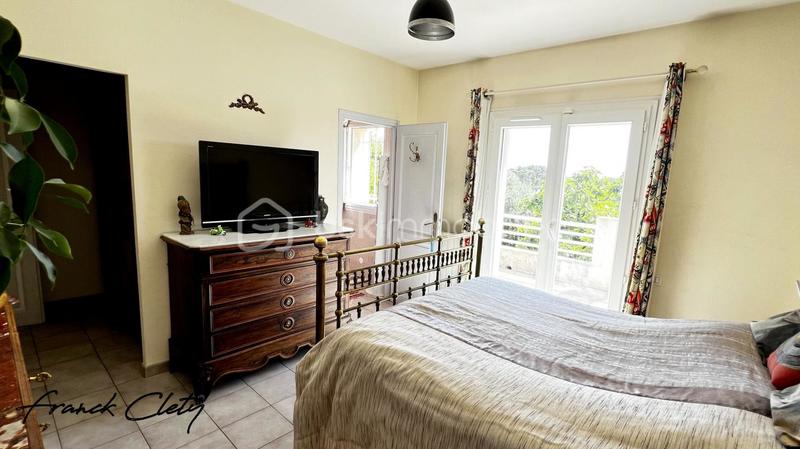 Villa - 180 m² - 7 pièces