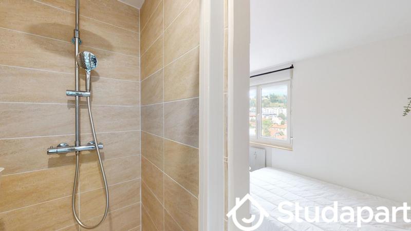 Chambre - 8 m² - 1 pièce