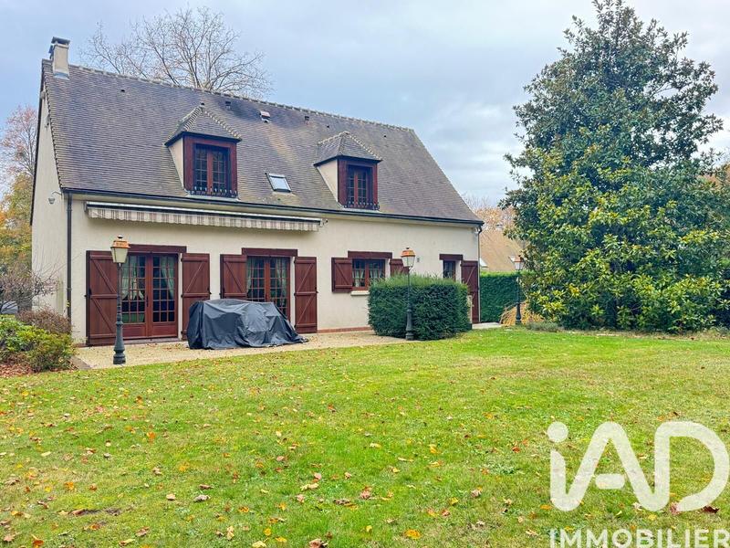 Maison - 255 m² - 8 pièces