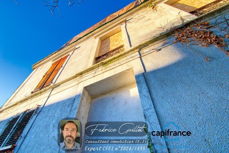 Maison - 320 m² - 10 pièces