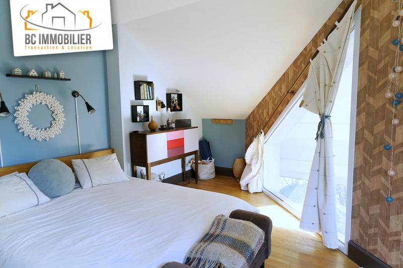 Maison - 167 m² - 6 pièces