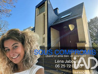 Maison de maîtres - 359 m² - 10 pièces