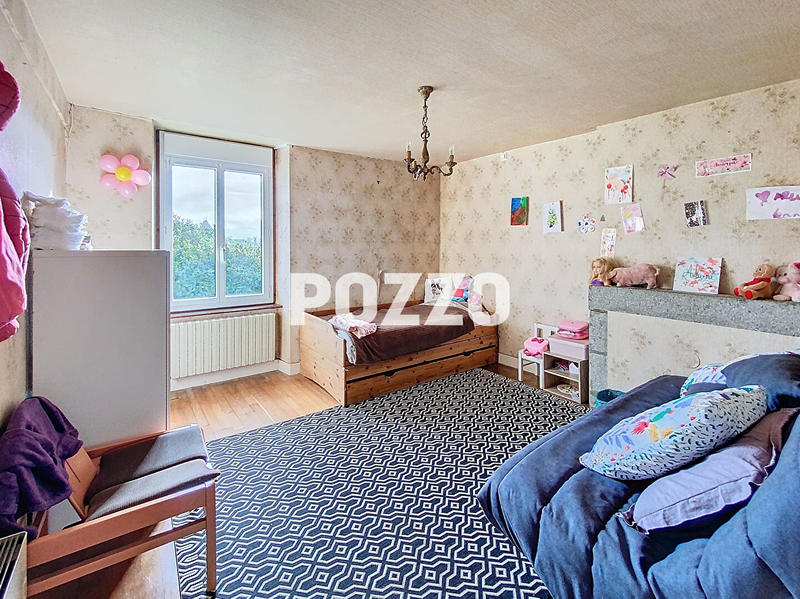 Maison - 199 m² - 7 pièces