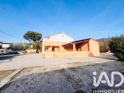 Maison - 245 m² - 12 pièces