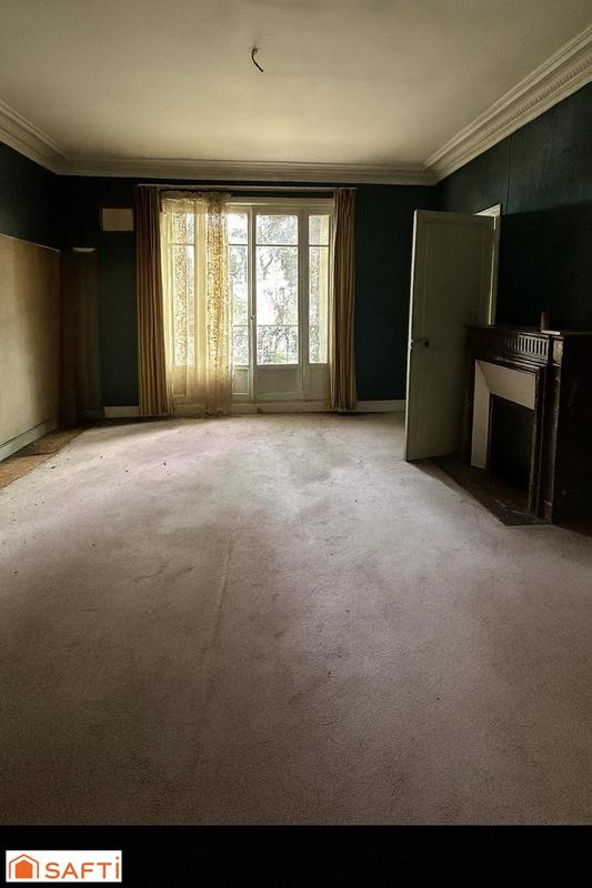 Maison - 320 m² - 27 pièces