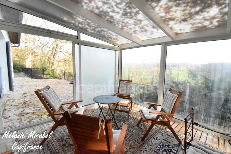 Maison - 186 m² - 10 pièces