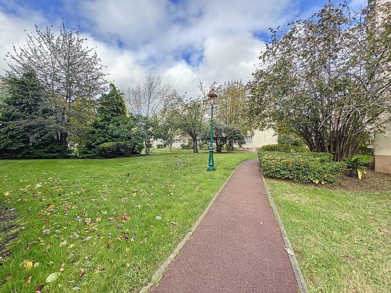 Appartement - 75 m² - 4 pièces