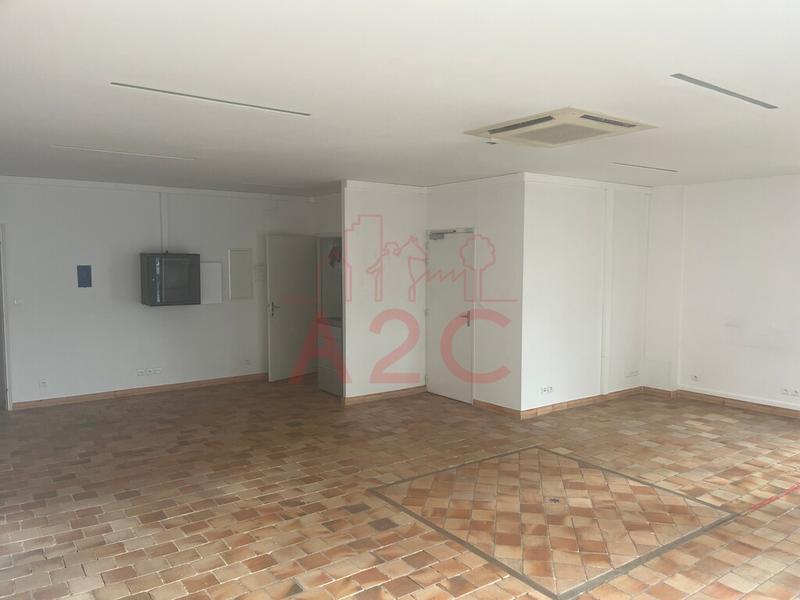 Local commercial - 87 m²