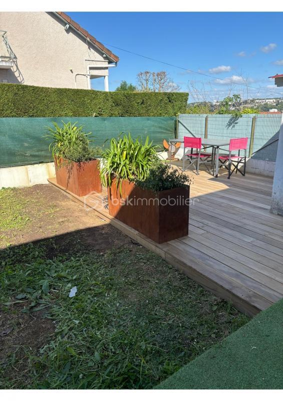 Immeuble - 256 m² - 11 pièces