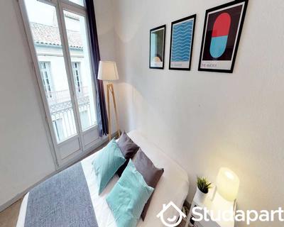 Chambre - 90 m² - 1 pièce