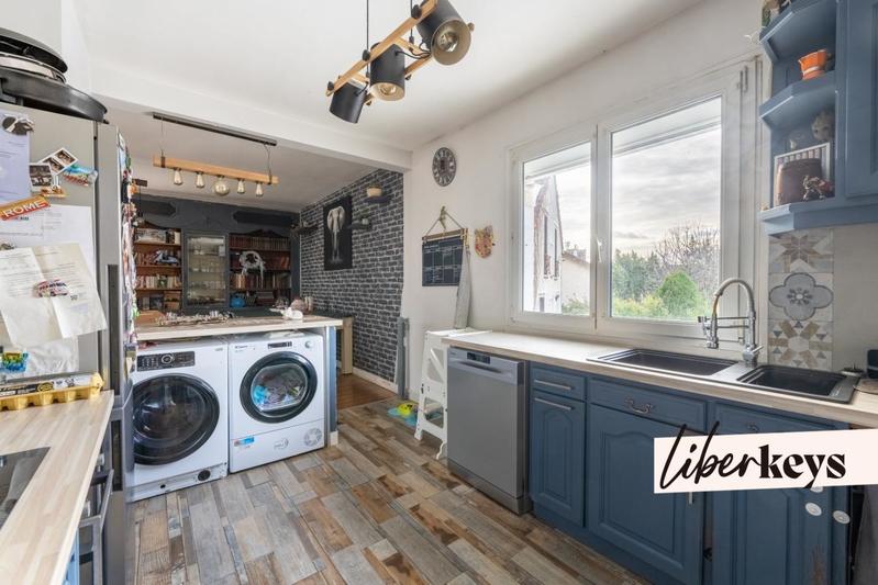 Appartement - 100 m² - 4 pièces