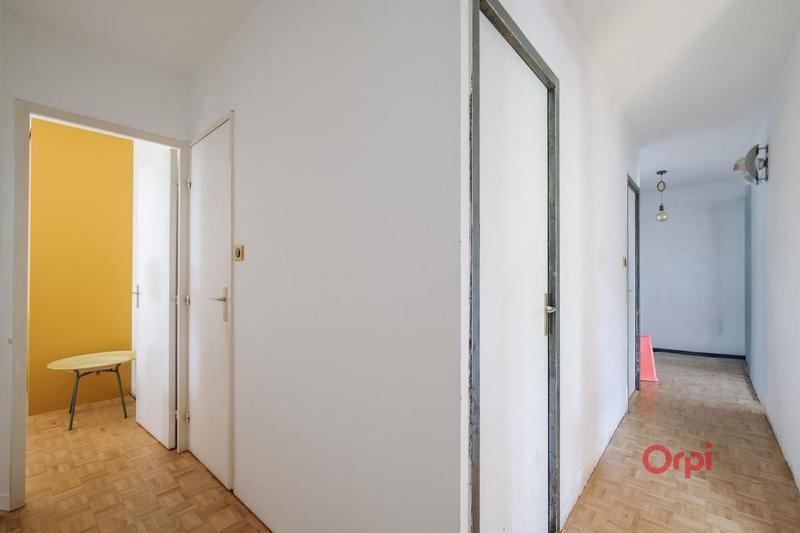 Appartement - 93 m² - 4 pièces