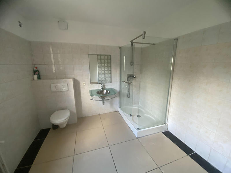 Maison - 202 m² - 5 pièces