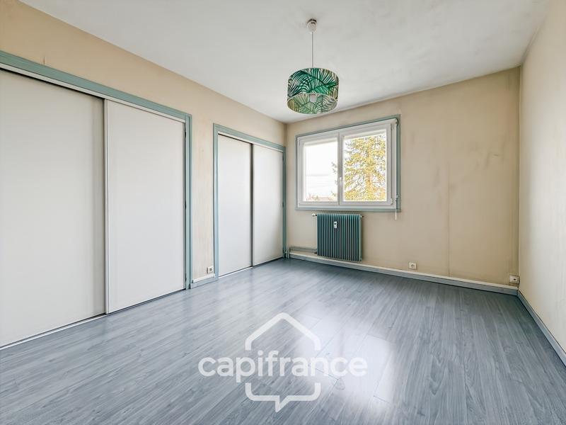 Appartement - 80 m² - 4 pièces