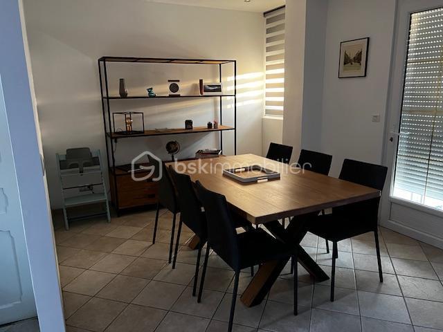 Maison en pierre - 100 m² - 5 pièces