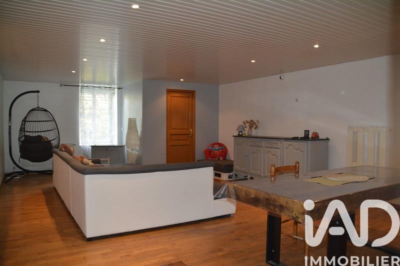 Maison - 243 m² - 8 pièces