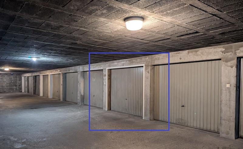 Parking / Garage - 15 m²