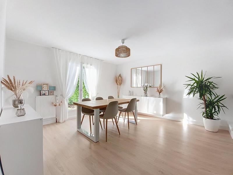 Pavillon - 75 m² - 4 pièces